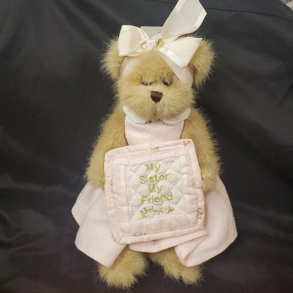 Bearington Collection MY SISTER MY FRIEND Teddy Bear Holding Quilted Square 10